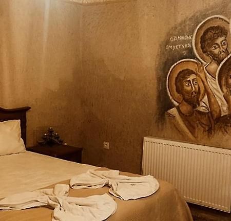 Stay In Peace Cave Hostel Göreme Dış mekan fotoğraf