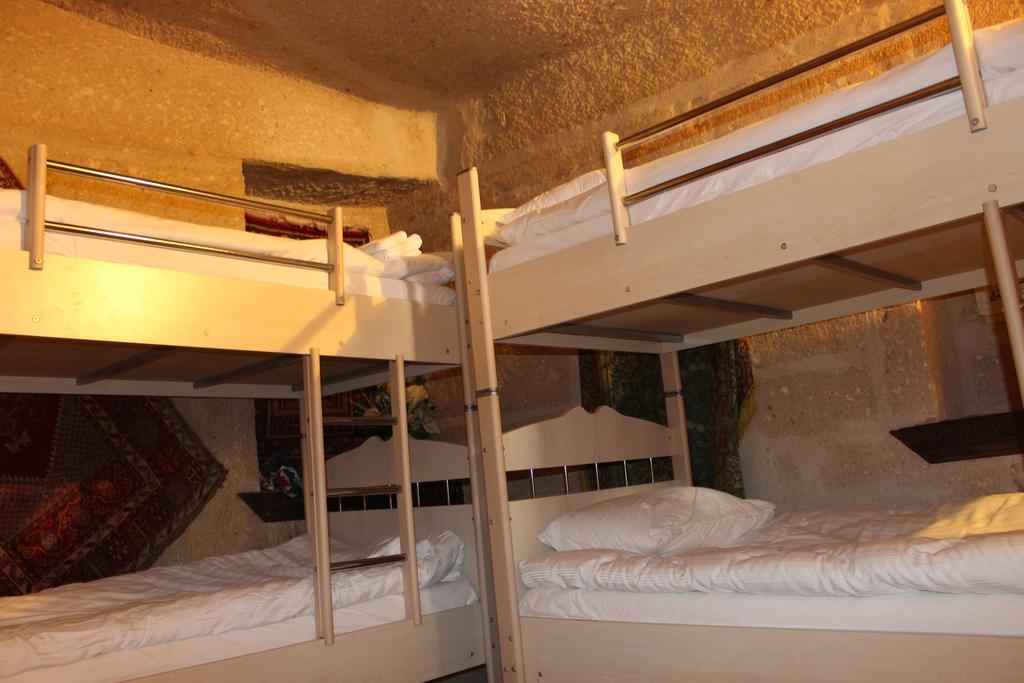 Stay In Peace Cave Hostel Göreme Oda fotoğraf