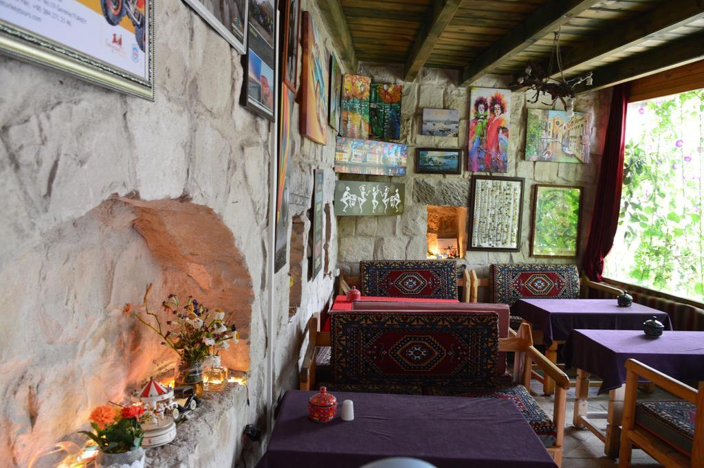 Stay In Peace Cave Hostel Göreme Dış mekan fotoğraf