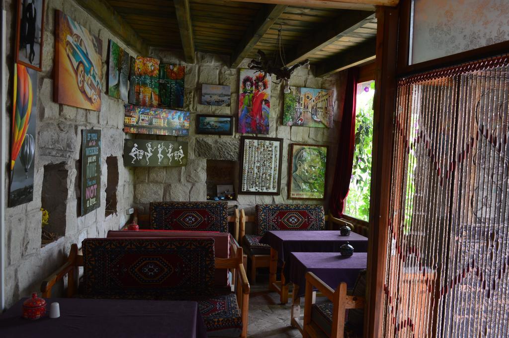 Stay In Peace Cave Hostel Göreme Dış mekan fotoğraf